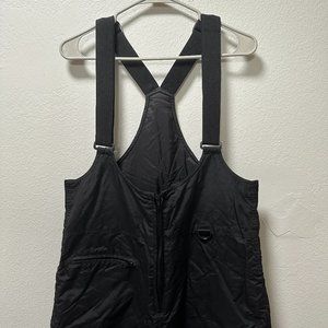 black ski bib